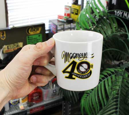 ムーンアイズ マグカップ おしゃれ 陶器 かわいい アメリカン 40周年 限定 MOONEYES 40th Anniv. |  | 04
