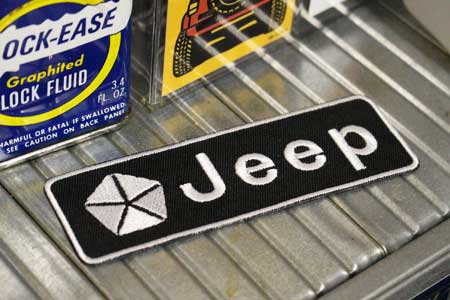 ジープ JEEP ワッペン アイロン 大人向け おしゃれ ブランド ロゴ 