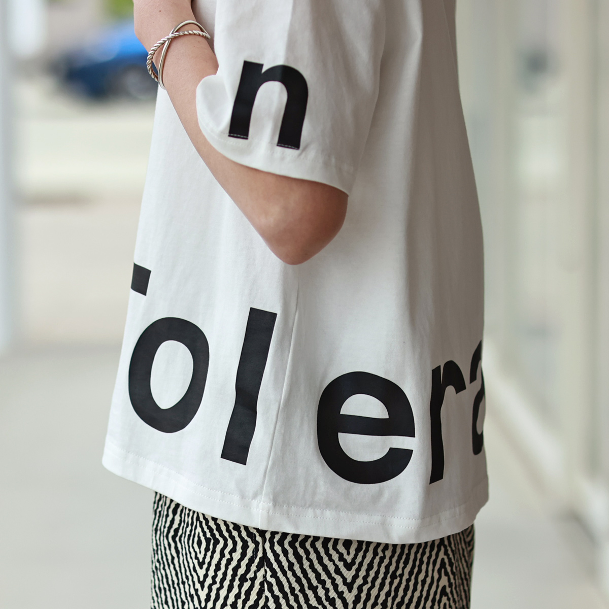 TOLNERA (トルネラ)　サイドロゴ ルーミーTee　ネコポス可能 TOLNERA (トルネラ) サイドロゴ ルーミーTee ネコポス可能