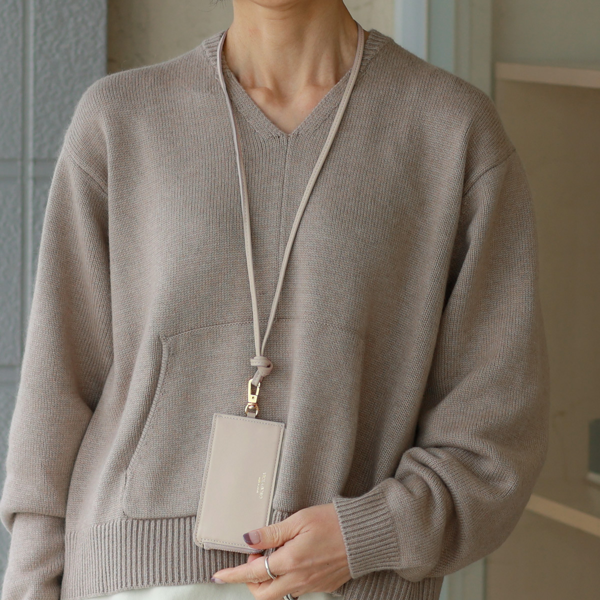 VIOLAd'ORO（ヴィオラドーロ） スムースレザー フラグメントケース