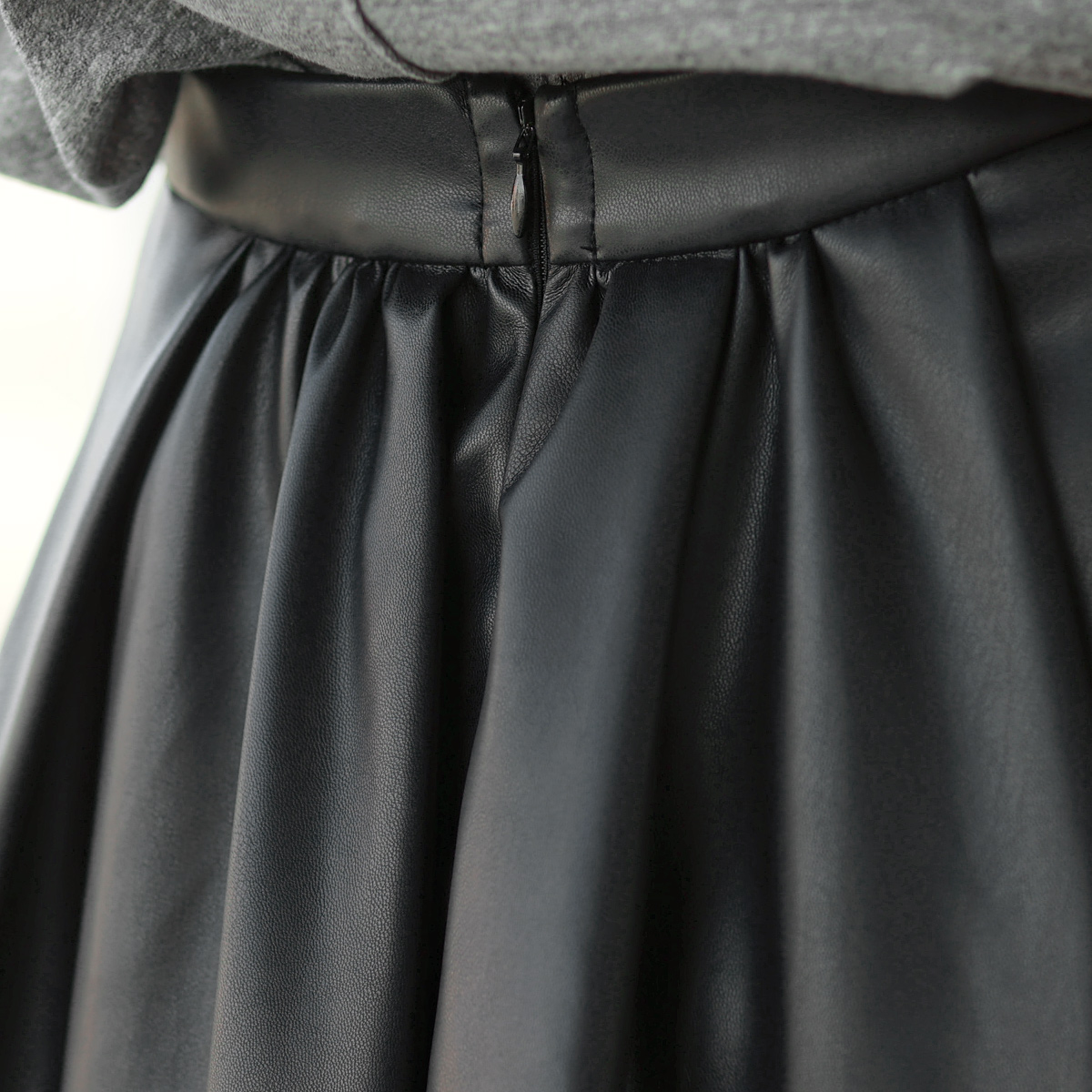 heyon ペッパージレ スカートセッblack CHAMBRAY BALLOON SK - Hella (ヘラ）公式通販サイト