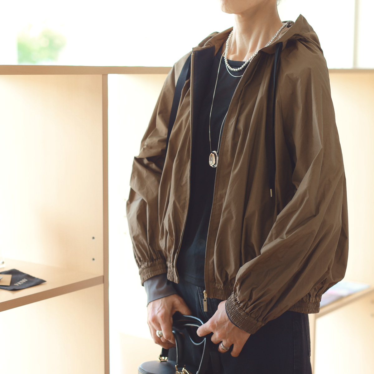 専用 極美品 マイカアンドディール シャンブレーフーデットブルゾン パーカー MICA&DEAL（マイカ＆ディール）の「シャンブレーフーデットブルゾン