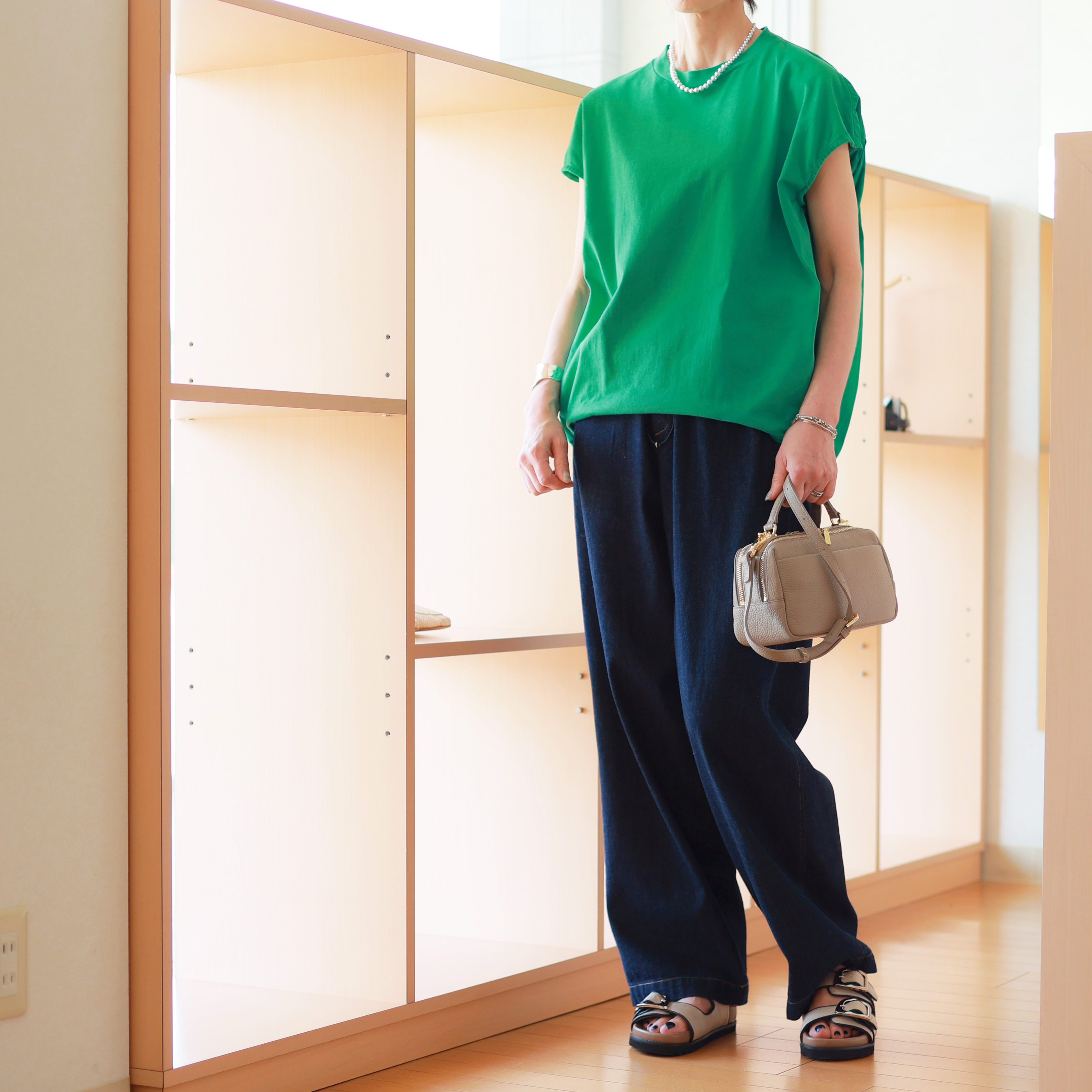 MANON (マノン)　コットン＆リネン バック切替 カットソートップス MANON (マノン) コットン＆リネン バック切替 カットソー