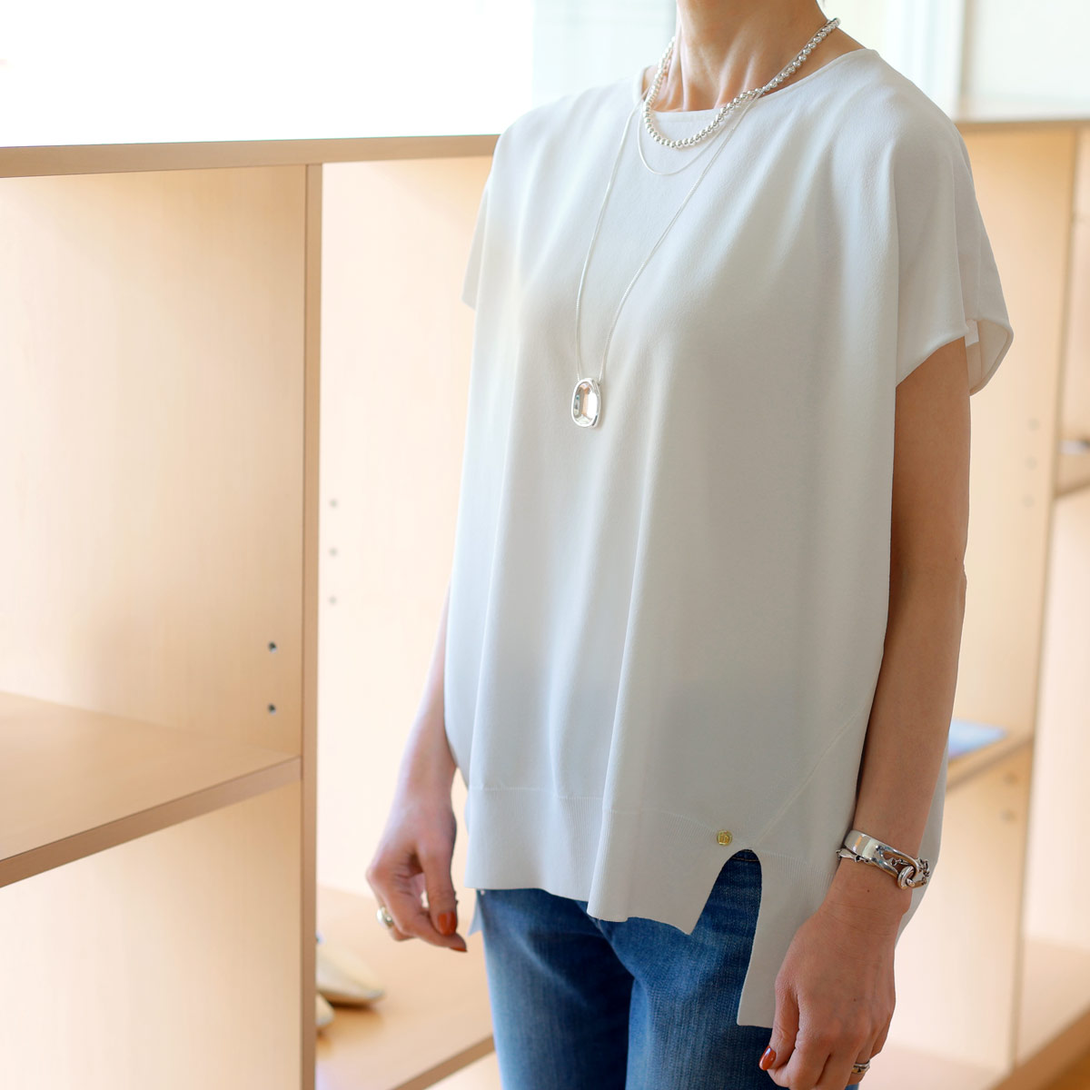 【 7/10 20:00〜！ SUMMER SALE 】Dignite collier (ディニテ・コリエ)　ドライタッチヤーン フレンチスリーブ＆イレギュラーヘム　ルーミーニット