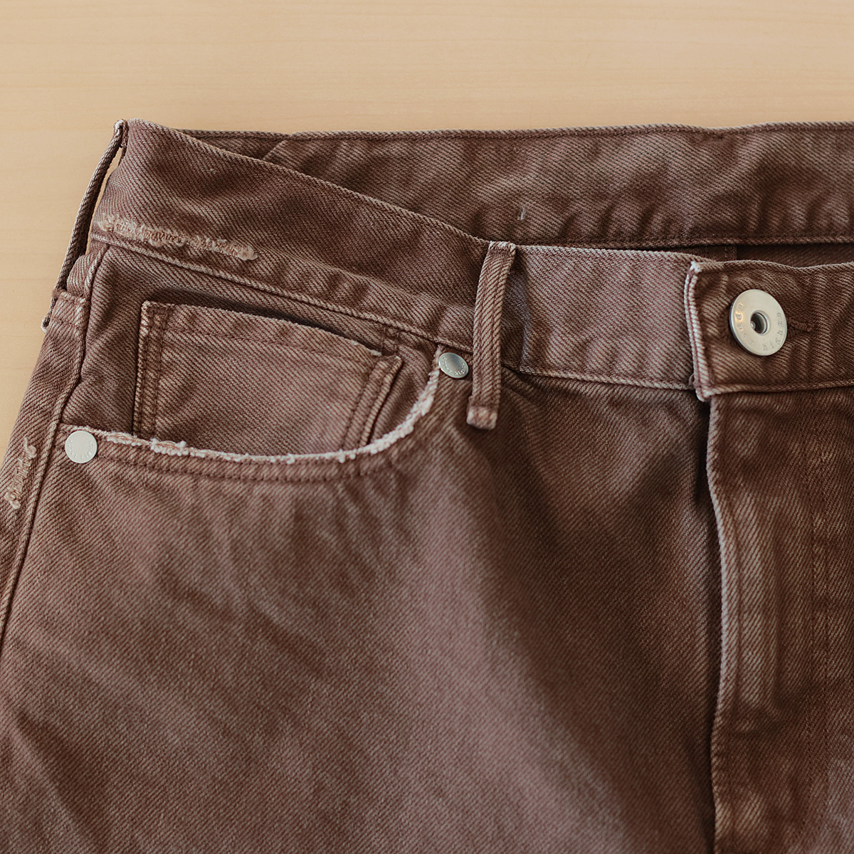 upperhights（アッパーハイツ） 後染めブラウン リラックワイドデニム