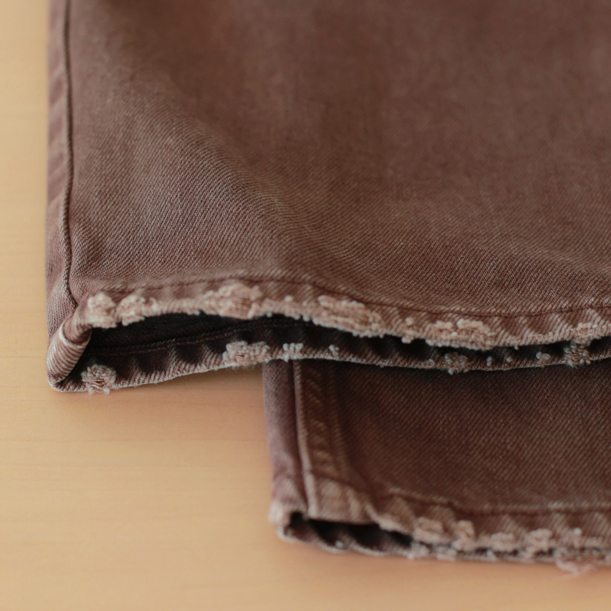 upperhights（アッパーハイツ） 後染めブラウン リラックワイドデニム