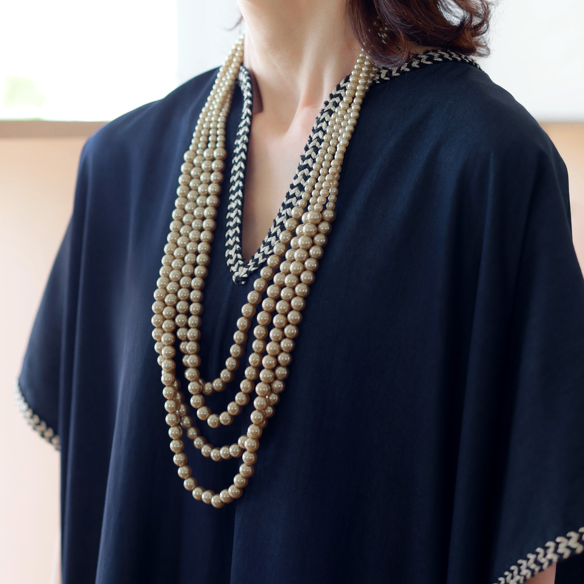 MARGAUX VINTAGE (マルゴーヴィンテージ)　アクリルパール　4連ネックレス