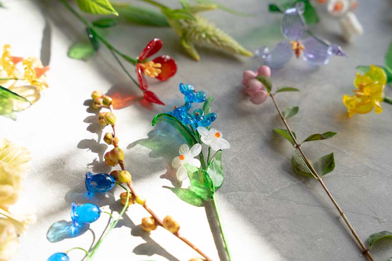 ambr_artflower_800c.jpg