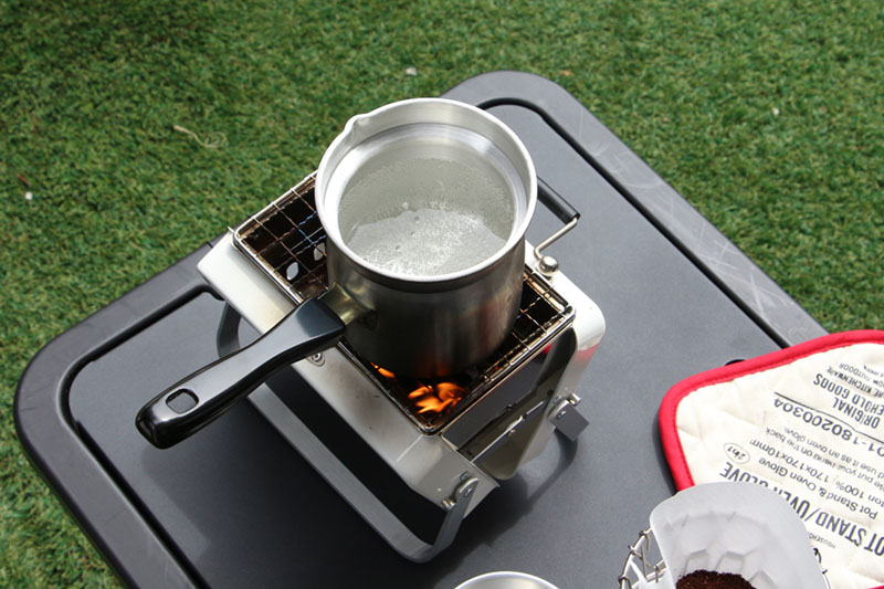 Mardouro コーヒー ウォーマー Coffee Warmer アルミ ポルトガル アウトドア キャンプ 0.7L シンプル おしゃれ 小鍋 カフェ  キッチン :10004305:PLAY DESIGN PLAY - 通販 - Yahoo!ショッピング