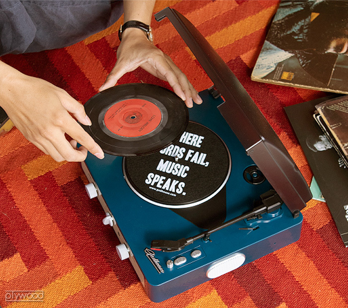 【選べる特典付】bluetooth レコードプレーヤー スピーカー内蔵 BRAD RETRO RECORD PLAYER ブラッド  レトロレコードプレイヤー