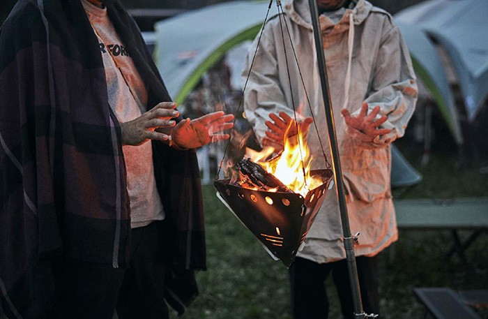 detour life×FUJIKINKO BONFIRE STAND 2.0 Amazon.com : Solo Stove Bonfire with Stand | 19.5