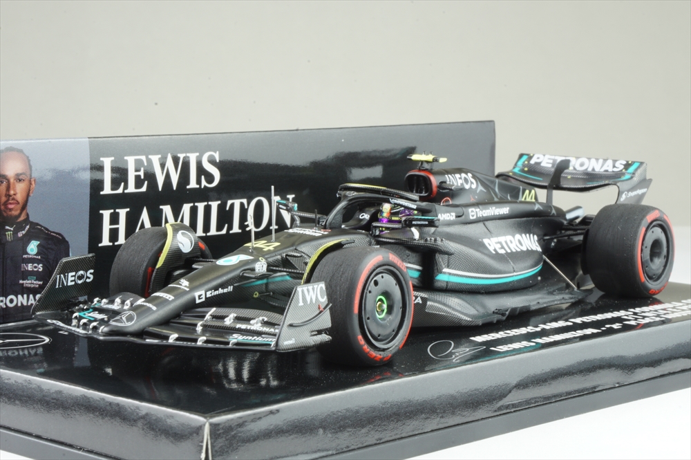 ミニチャンプス 1/43 メルセデスAMG F1 W14 E パフォーマンス No