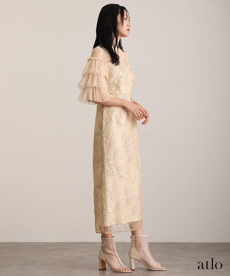 atlo（アトロ） ティアードスリーブ 刺繍 パーティードレス