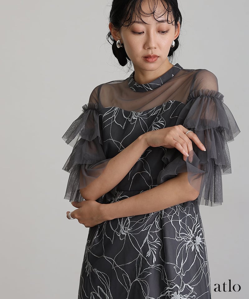 atlo（アトロ） ティアードスリーブ 刺繍 パーティードレス