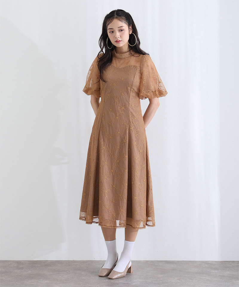 PourVous（プールヴー） パフスリーブ 刺繍 パーティードレス 結婚式