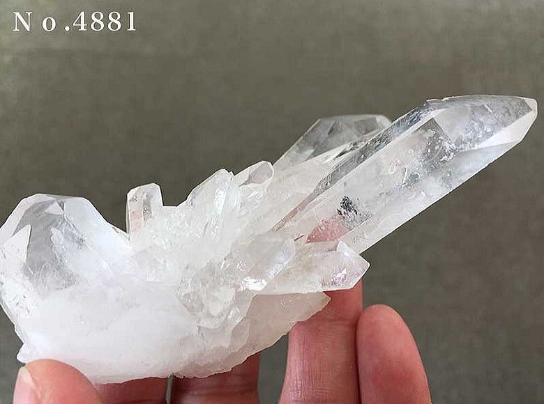 ◇奇跡の良型◇ブラジル ミナスジェライス州の鉱山で採掘された 透明感