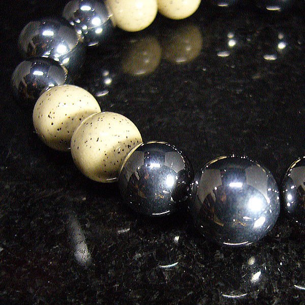 北投石 テラヘルツ鉱石ブレスレット/玉川温泉と同じ台湾産北投石