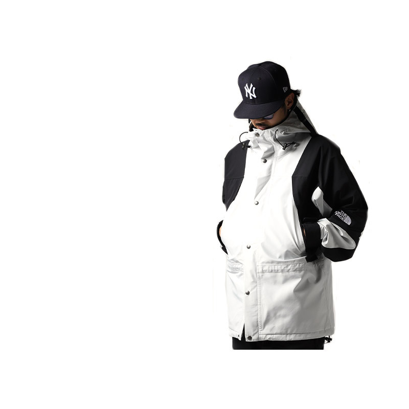 日本未発売　THE NORTH FACE フューチャーライト　　　　上下　値引き セール】日本未発売 THE NORTH FACE/ザ・ノースフェイス M