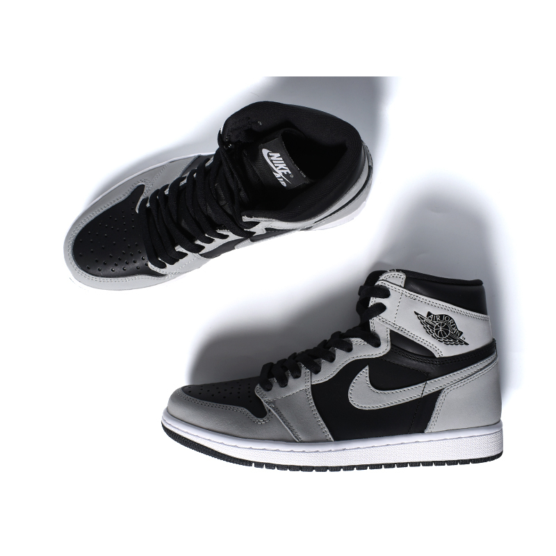 NIKE AIR JORDAN 1 RETRO HIGH OG 