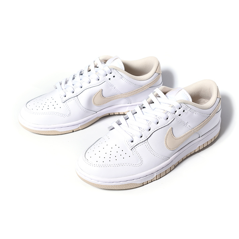NIKE WMNS DUNK LOW 