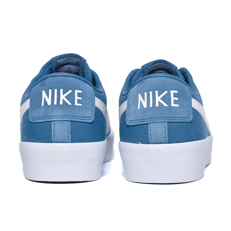 日本未発売 NIKE SB ZOOM BLAZER LOW PRO GT 