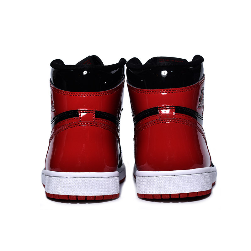 NIKE AIR JORDAN 1 HIGH OG 