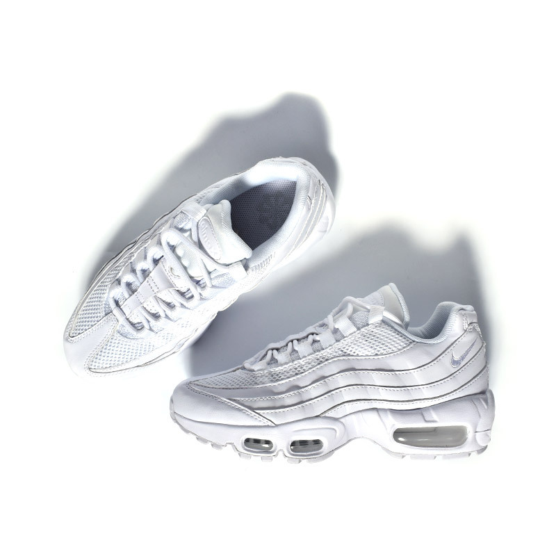 Nike air max deals 95 triple white