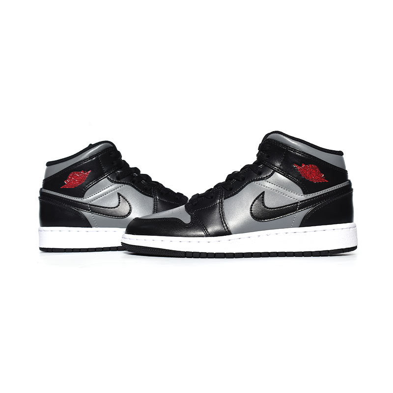NIKE AIR JORDAN 1 MID SE GS 