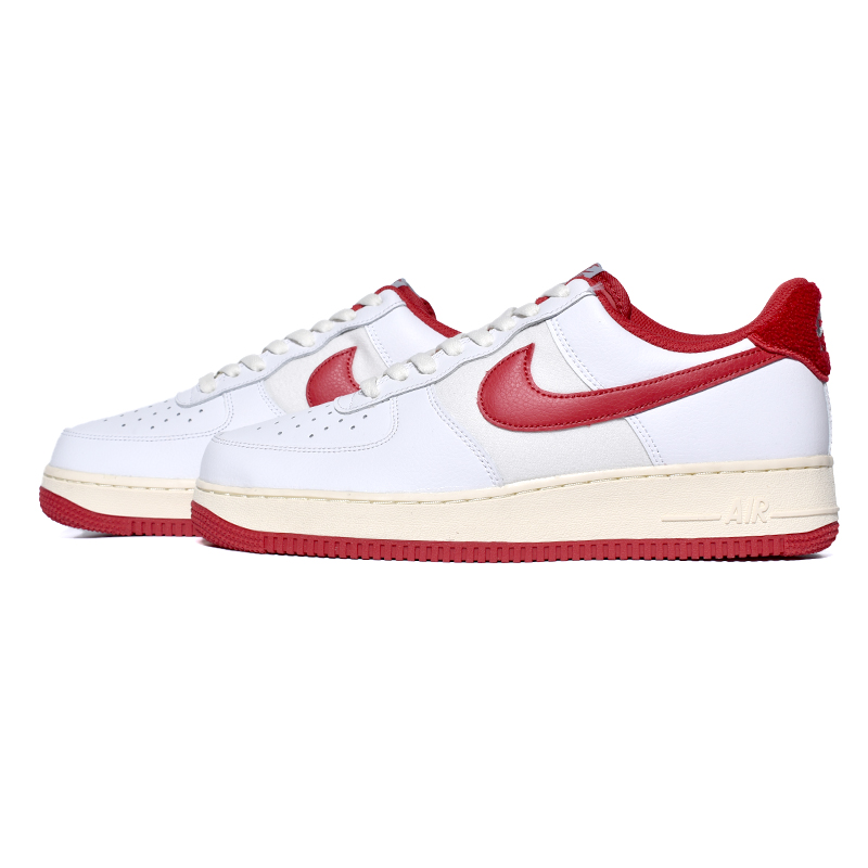 日本未発売 NIKE AIR FORCE 1 '07 LV8 