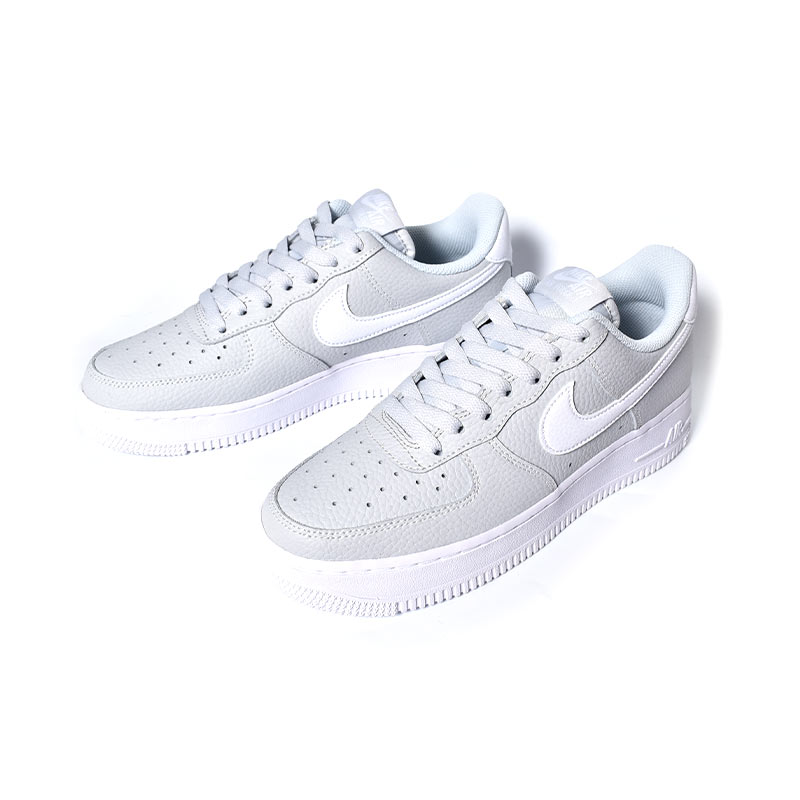 NIKE AIR FORCE 1 '07 