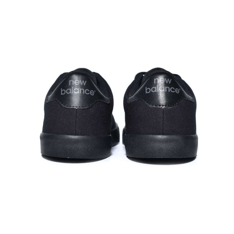 New Balanceニューバランス　未使用近い スニーカー　黒　サイドジップ precious-place_4498