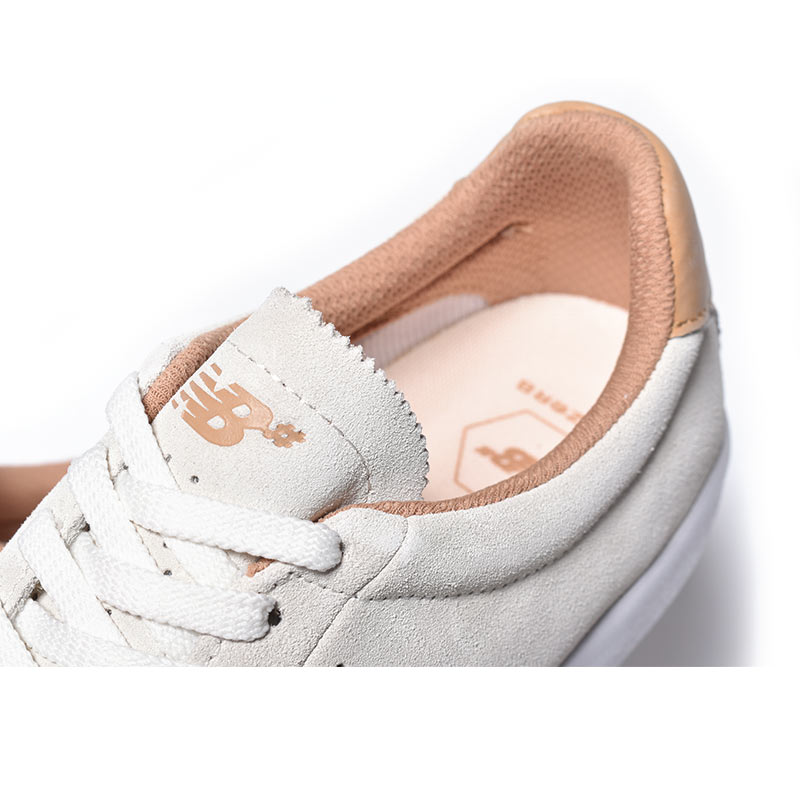 日本未発売 NEW BALANCE NUMERIC NM22WPL ”BEIGE WHITE