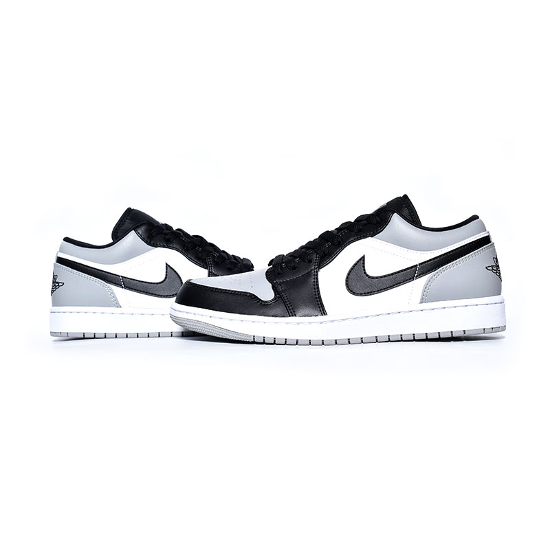 NIKE AIR JORDAN 1 LOW 