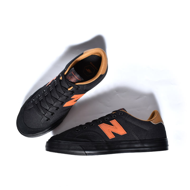 New Balance 　黒/オレンジ スニーカー New Balance 日本未発売 NEW BALANCE NUMERIC NM212BRS 