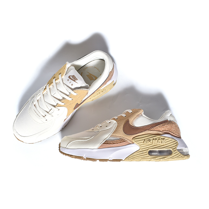 NIKE WMNS AIR MAX EXCEE 