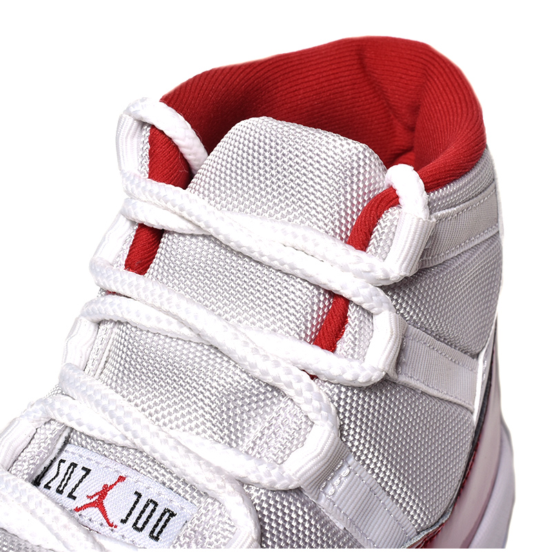 Retro 11s red and on sale white