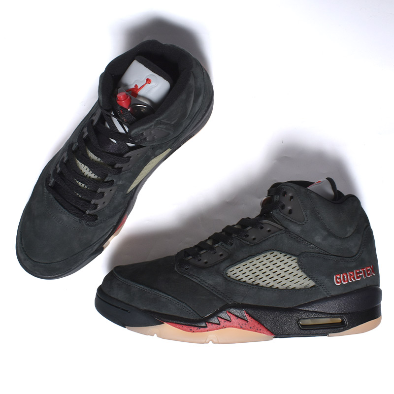 NIKE WMNS AIR JORDAN 5 RETRO GTX 