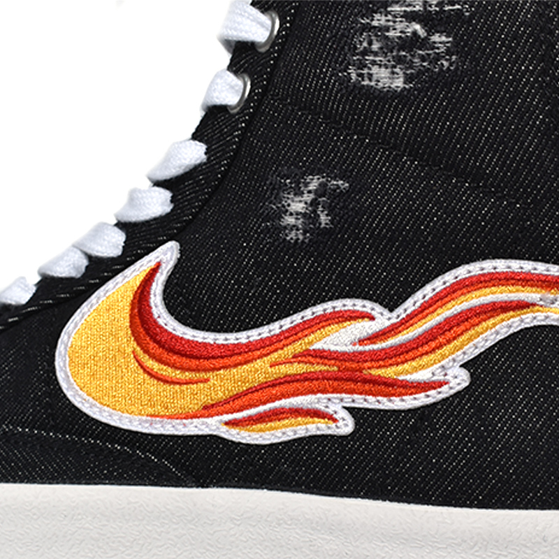 ナイキ　アメリカフットボール　海外限定　レア 海外限定 NIKE WMNS AIR FORCE 1 '07 SE PRM 