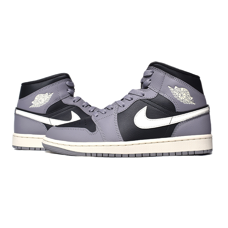 NIKE WMNS AIR JORDAN 1 MID 