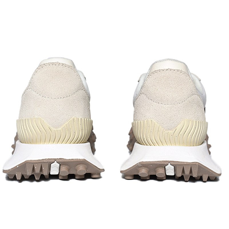 【専用ページ】new balance スニーカー ホワイト/ベージュ箱付き New Balance ニューバランス キッズ スニーカー NewBalance 9060