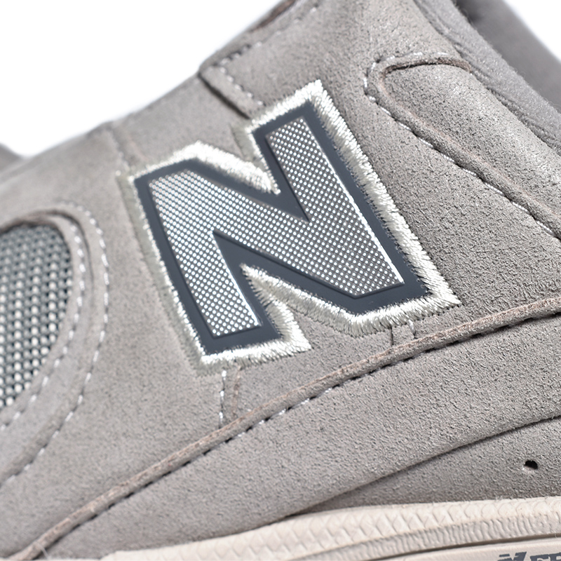 New Balance NEW BALANCE M2002RMI 
