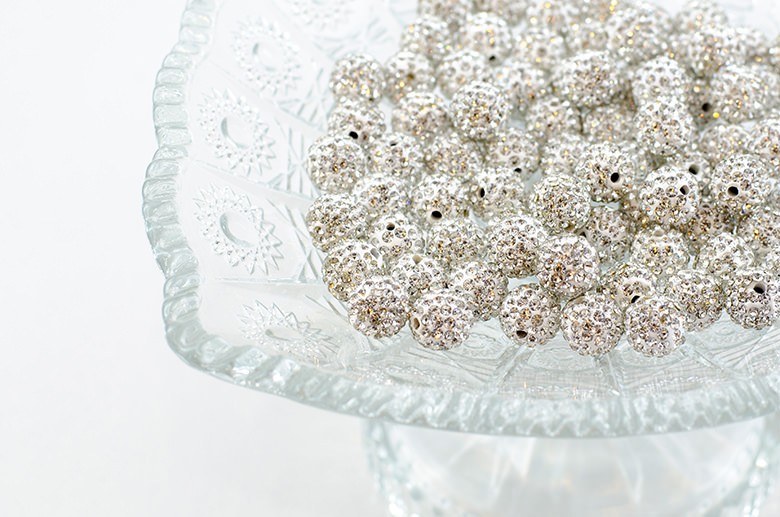 再販★キラキラ☆ラインストーン 野球ボールと大粒ジルコニア クリスタルのピアス☆ ラインストーン パヴェボール ガラスストーン 1個 12mm クリスタル pve