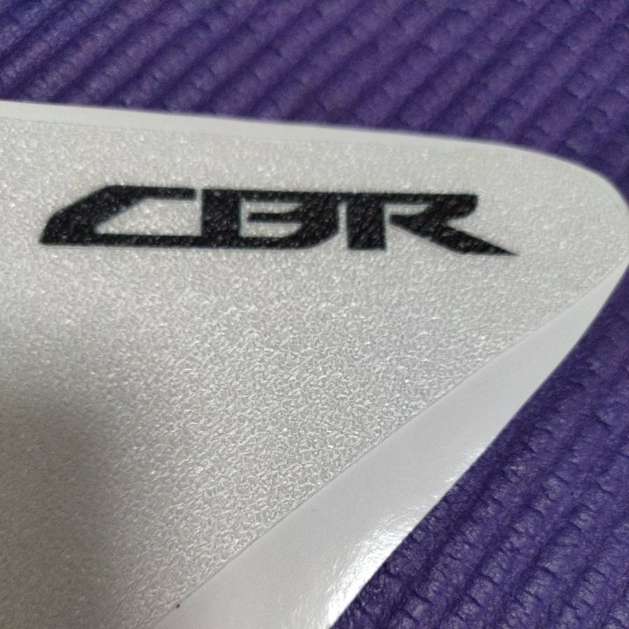 CBR250RR タンクパッド タンクサイドパッド ニーグリップ　ニーパッド　ホンダ　HONDA　CBR　250cc｜pricelabo｜04