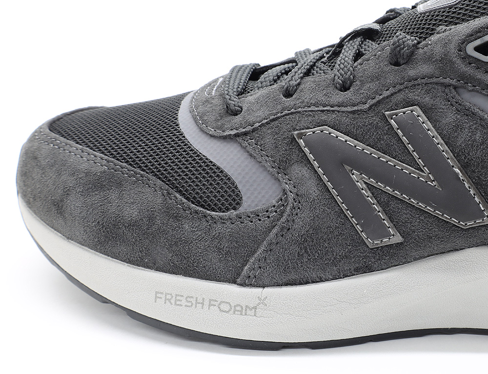 New Balance（ニューバランス） MW880 BA7 チャコール グレー 衝撃吸収