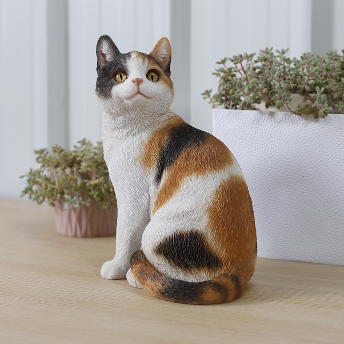 かわいい置物 振り返る三毛猫 大 ネコ 高さ26.3cm woobia 動物 おしゃれ 大きい 玄関 インテリア 庭 ガーデン オブジェ 北欧 リアル 大型 ウービア 面白い |  | 07