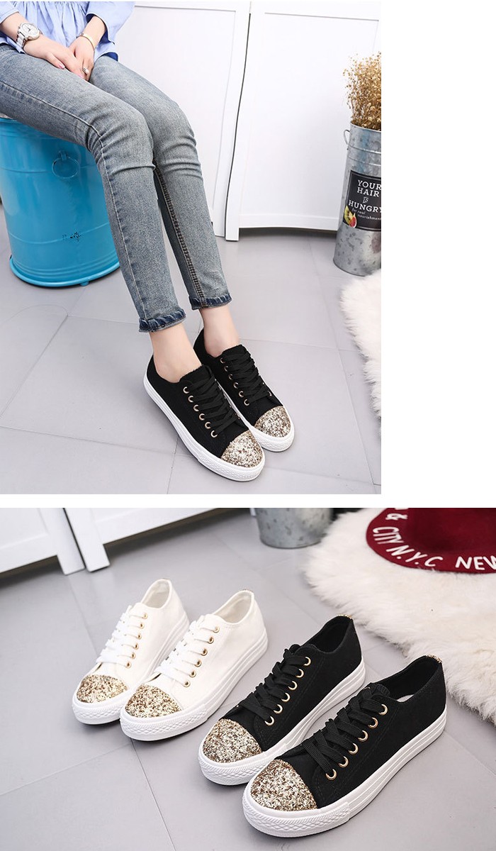 シャイニーローカットスニーカー