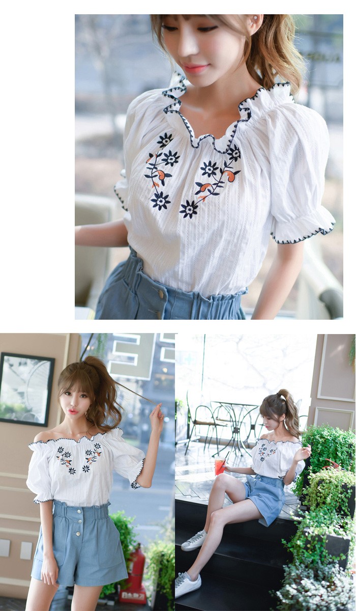 刺繍ブラウス
