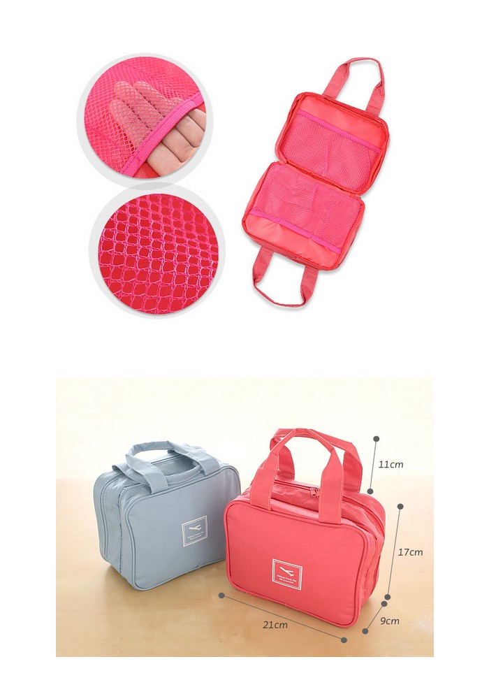 トラベルポーチ