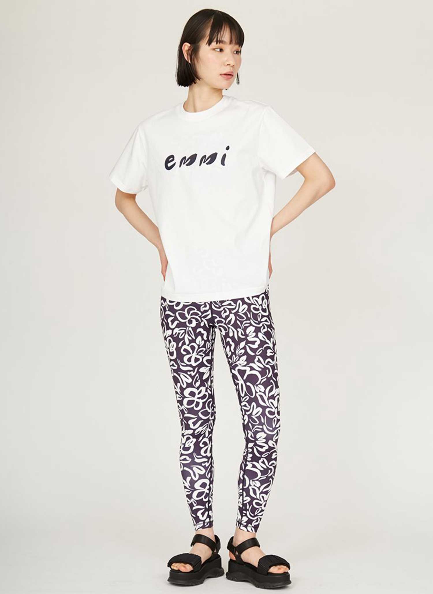 emmi yoga（エミヨガ） スポーツウェア Tシャツ 半袖 エミemmi