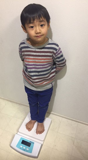 子供　体重計